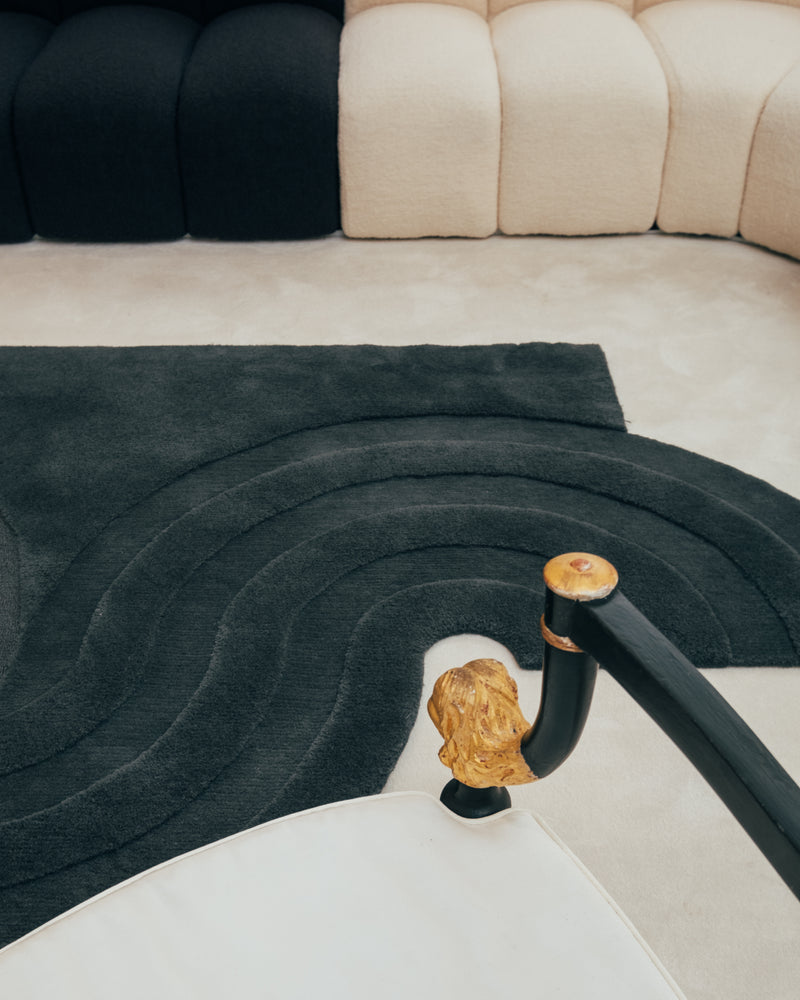 Irregular Shape Modern Rug