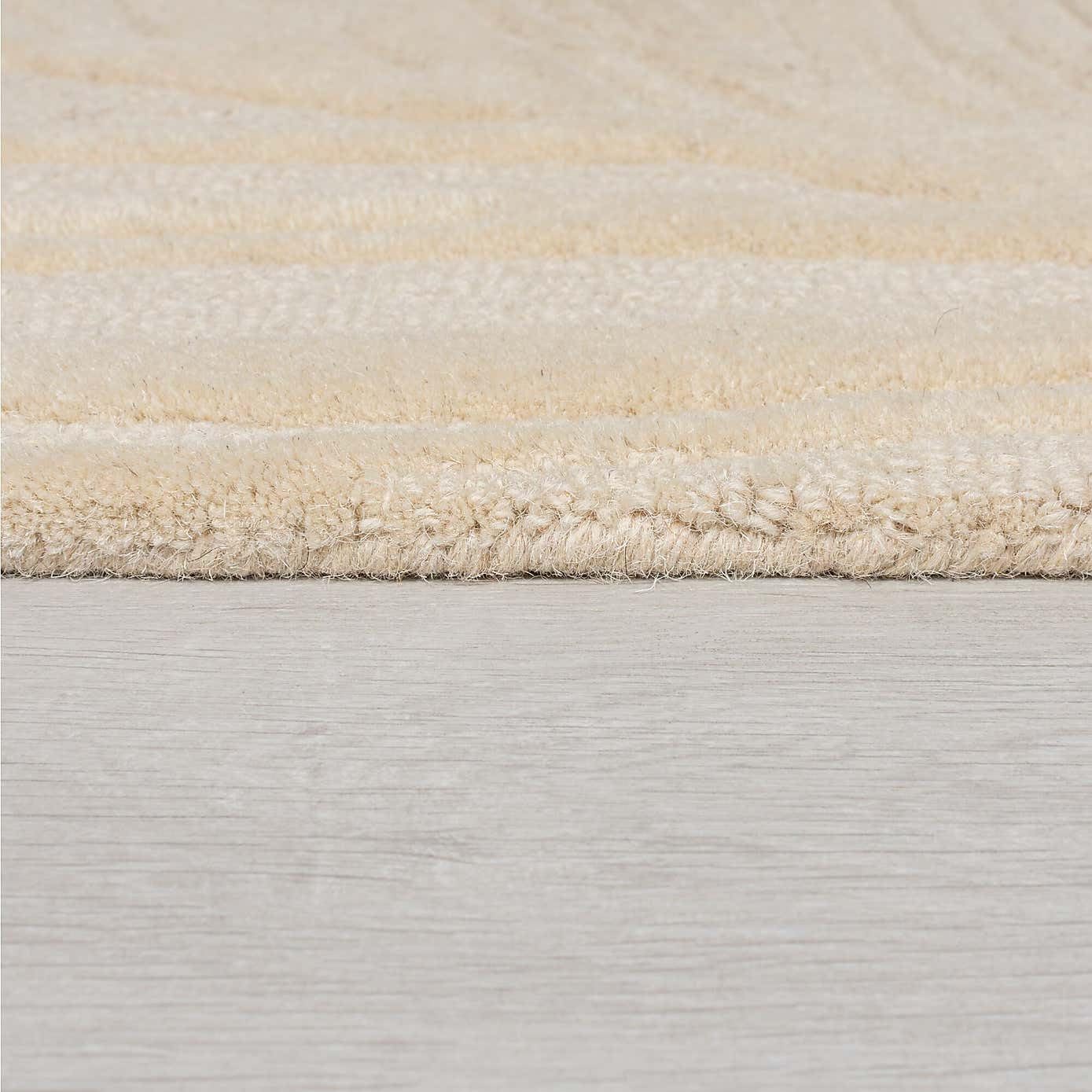 Beige Hand Tufted Floral Area Rug for Bedroom & Living Room