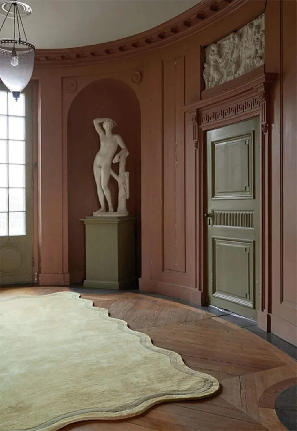 Scalloped Rug