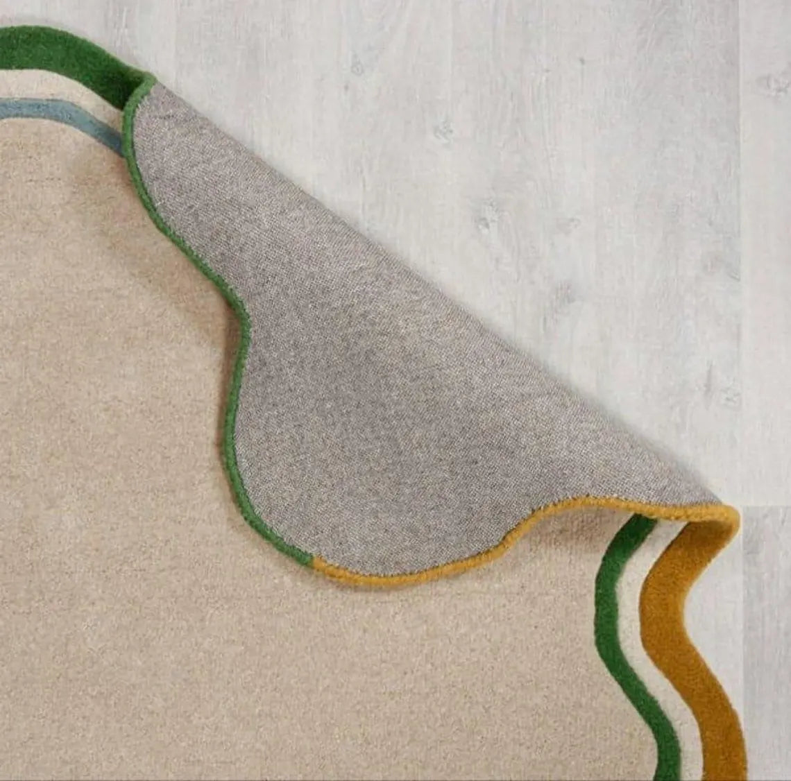 Scalloped Rug