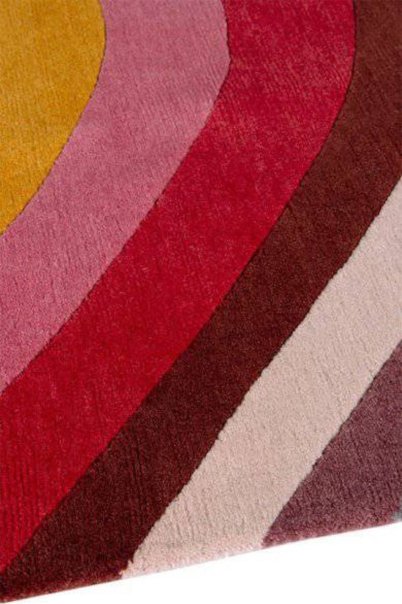 Irregular Shape Modern Rug