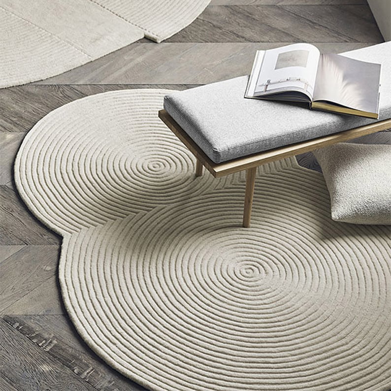 Irregular Shape Modern Rug