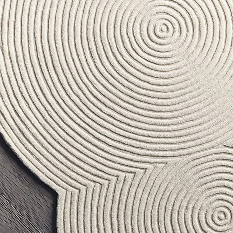 Irregular Shape Modern Rug