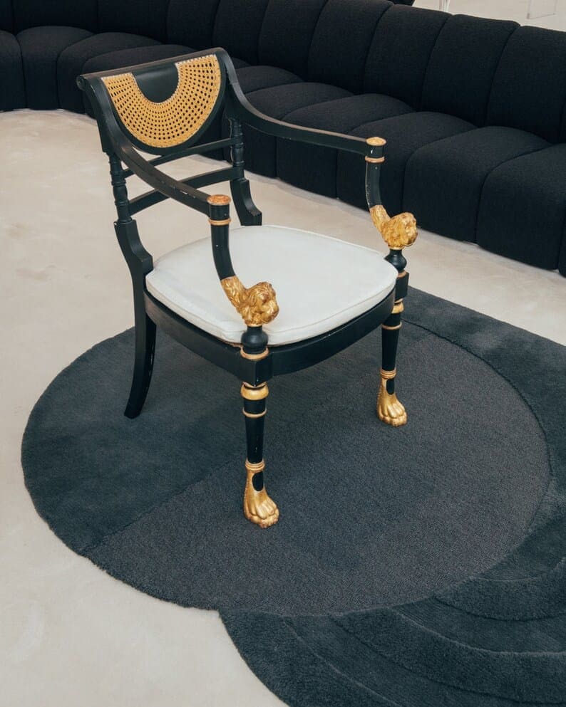 Minimalist Irregular Shape Modern Rug